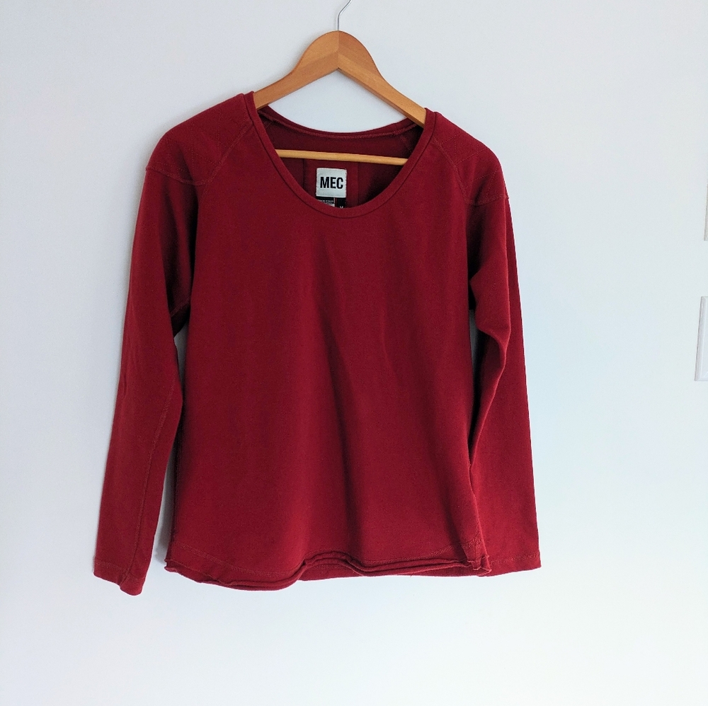 MEC Organic Cotton Pullover Sweatshirt Red Size Medium